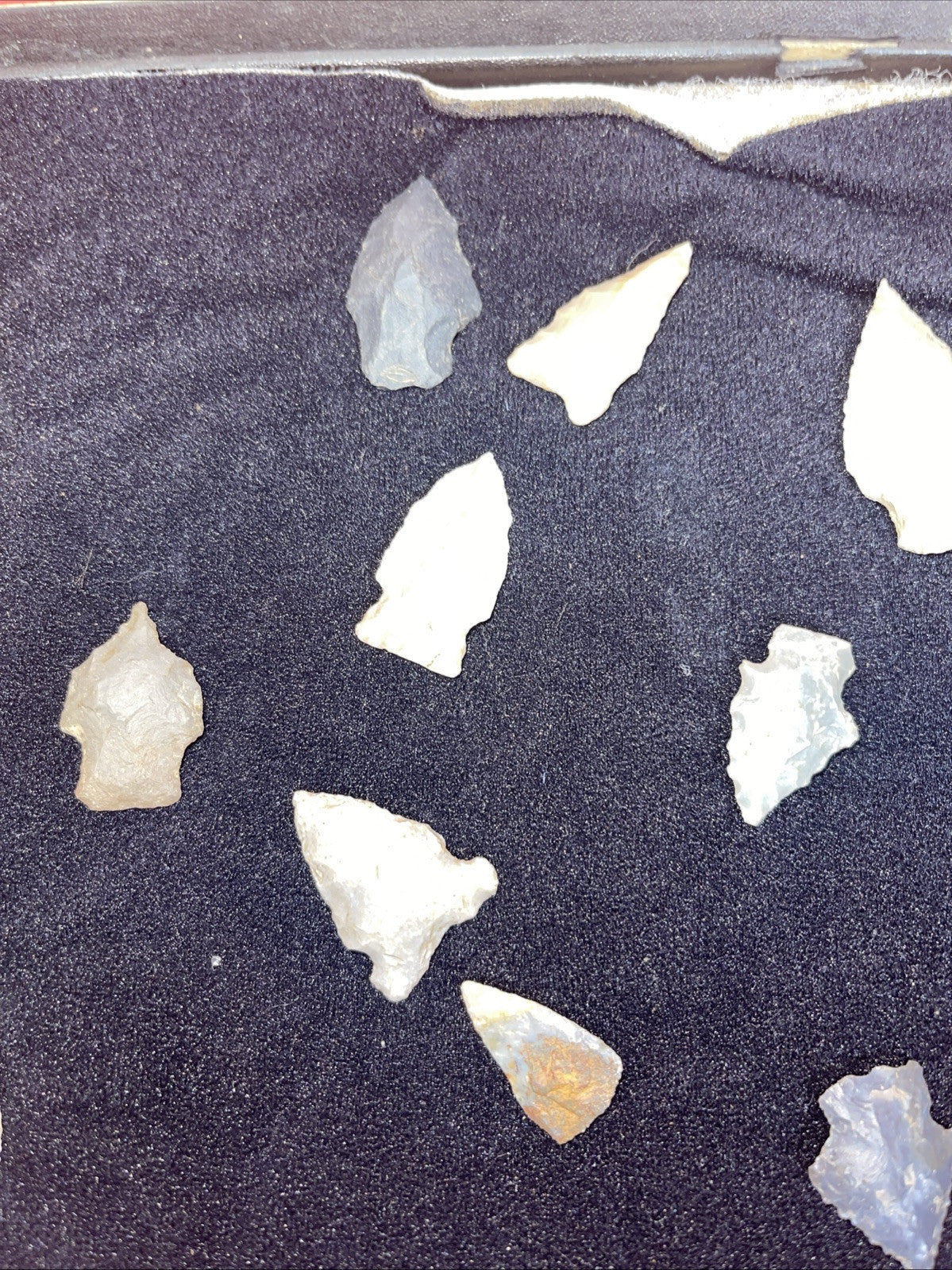 Native American Artifacts Arrowheads Lot 16 Points w/12”x8.5” Frame. #8