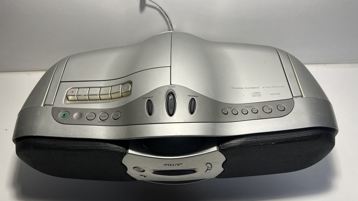 Sony Boombox CFD-F10 CD AM/FM Radio Cassette CD Recorder Mega Bass **READ**