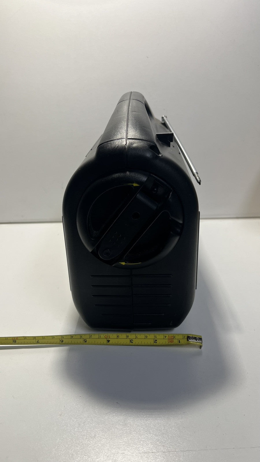 BayGen Freeplay Hand Crank Wind-Up Self Powered AM/FM/SW Portable Radio-TESTED