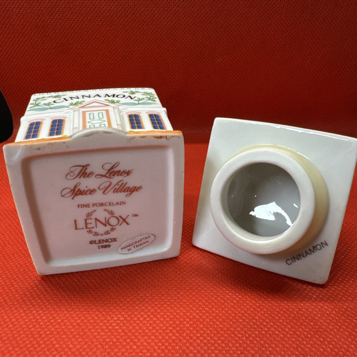 Vintage 1989 Lenox Spice Village CINNAMON Spice Jar With Lid (Has Some Chips)