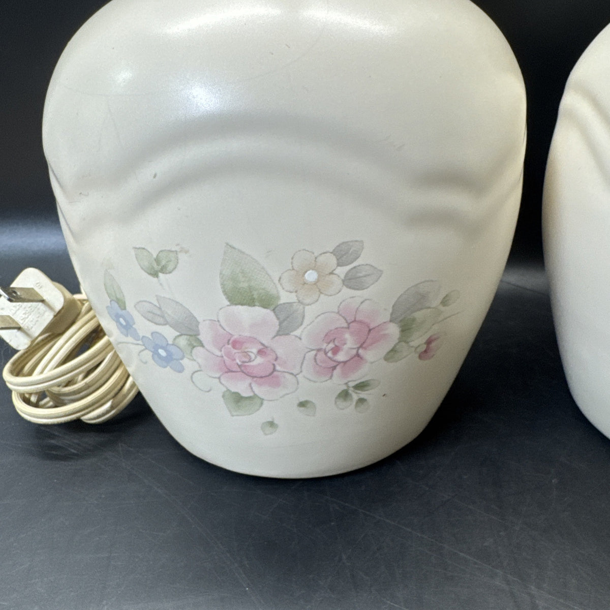 2 Beautiful Electric Lamps Pink & Blue Floral No Shades, Works