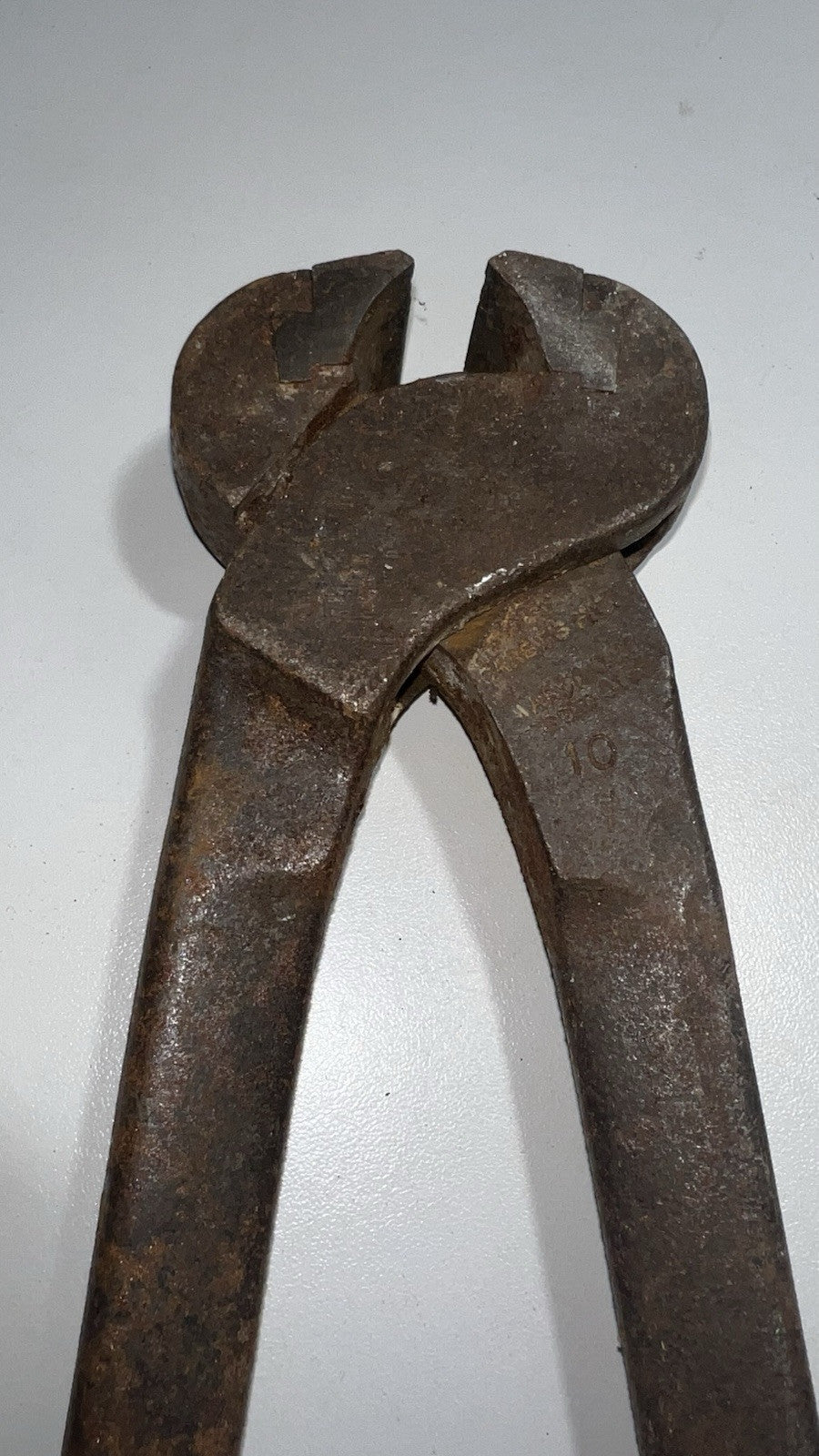 CAREW'S Antique Number 10 End Cutting Nippers Farm Tool Made in USA