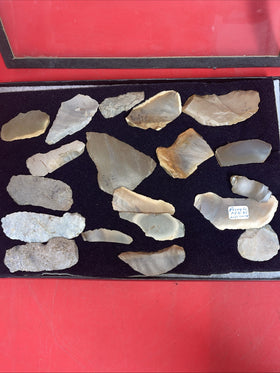 Native American Artifacts Lot 19 w/ Frame Arrowheads Collection 12”x8” Frame #16