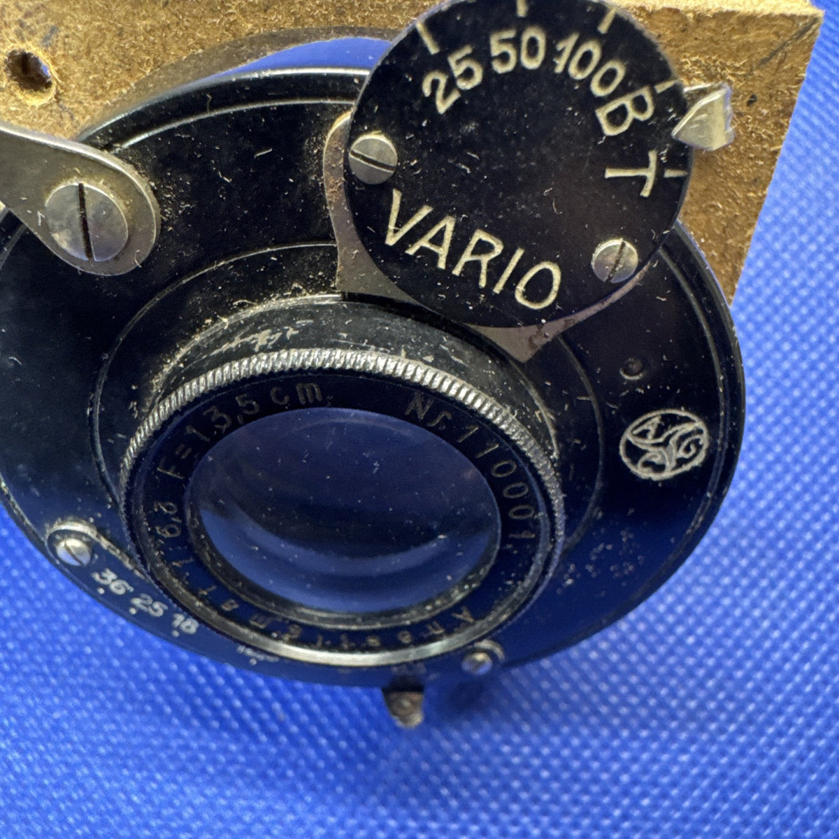 Anastigmat 1:6.3 F=13.5cm No.110001 Vario