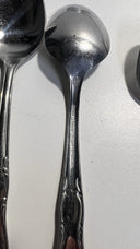 Simeon L & George H Rogers Oneida Xtra Jasmine Flatware Set / 48 Pieces